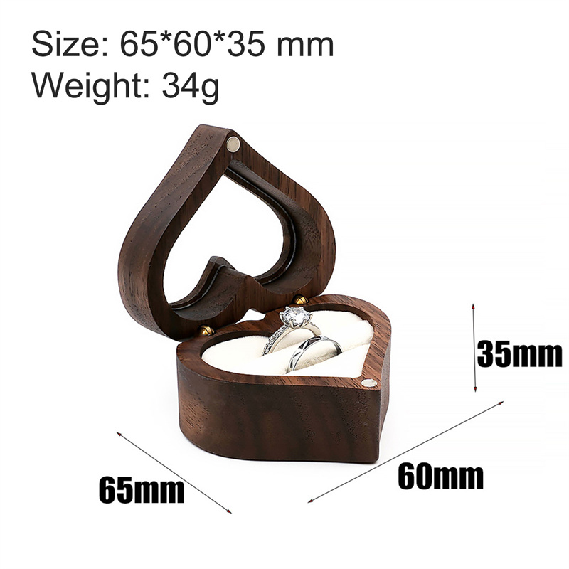 صندوق خاتم من خشب الجوز على شك - مراجعة Wood Ring Blank وسعره